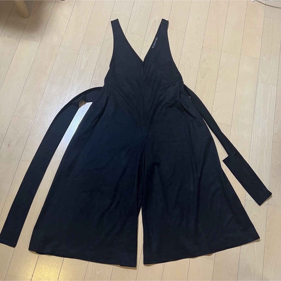 ZARA(ザラ)のZARA サロペット　オーバーオール　XS ブラック レディースのパンツ(サロペット/オーバーオール)の商品写真