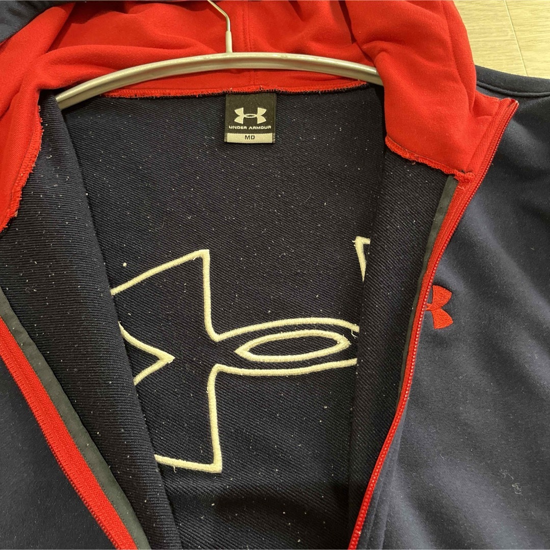 アンダーアーマー パーカー Mサイズ 美品 UNDER ARMOUR × USAF 空軍 パーカー Mサイズ