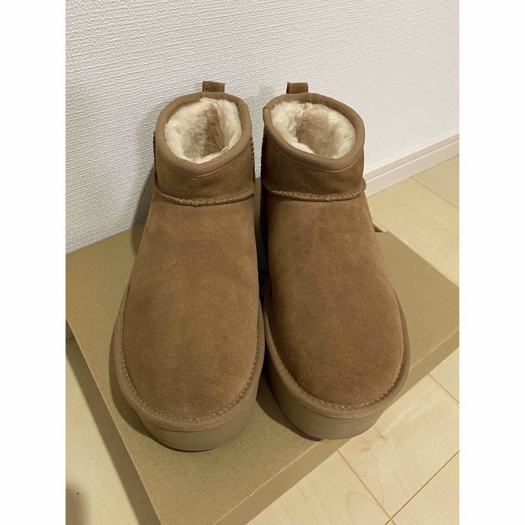 UGG】クラシックウルトラミニプラットフォーム 25cm 箱付き-