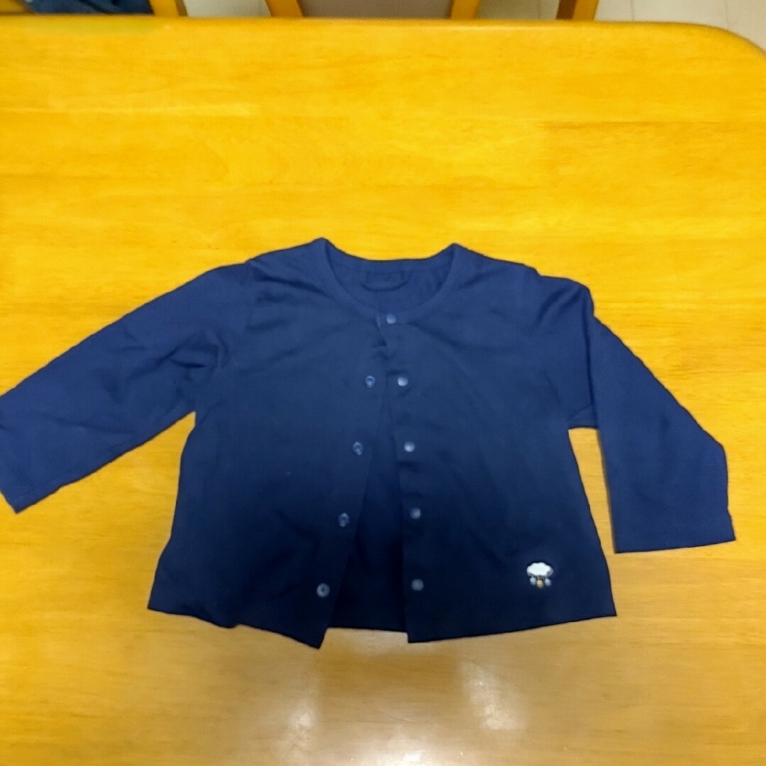 UNIQLO(ユニクロ)のUNIQLO カーディガン  80サイズ キッズ/ベビー/マタニティのベビー服(~85cm)(カーディガン/ボレロ)の商品写真