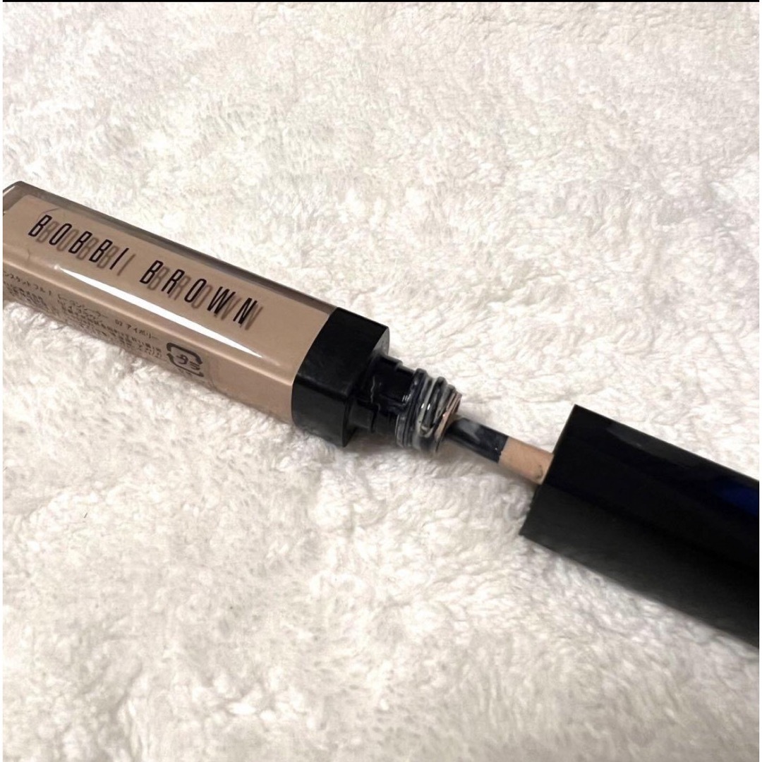 BOBBI BROWN(ボビイブラウン)のBOBBI BROWN インスタント フル カバー コンシーラー 02アイボリー コスメ/美容のベースメイク/化粧品(コンシーラー)の商品写真