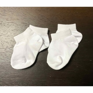 ニシマツヤ(西松屋)の白　靴下　10〜13センチ(靴下/タイツ)