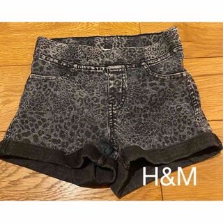 エイチアンドエム(H&M)のH&M 黒ヒョウ柄　ショートパンツ　140cm(パンツ/スパッツ)