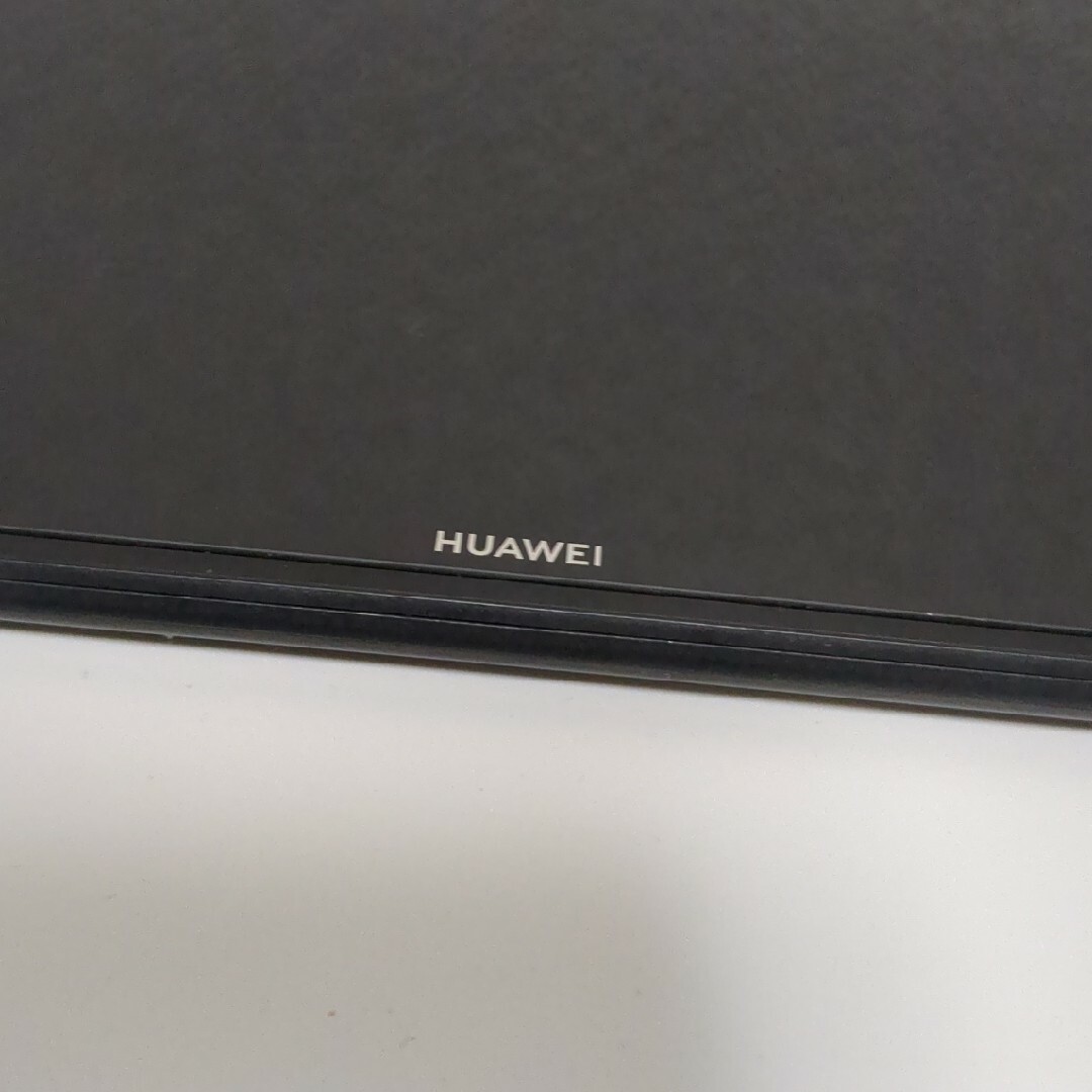 HUAWEI(ファーウェイ)のHUAWEI MediaPad T5 メモリ16GB AGS2-W09 スマホ/家電/カメラのPC/タブレット(タブレット)の商品写真