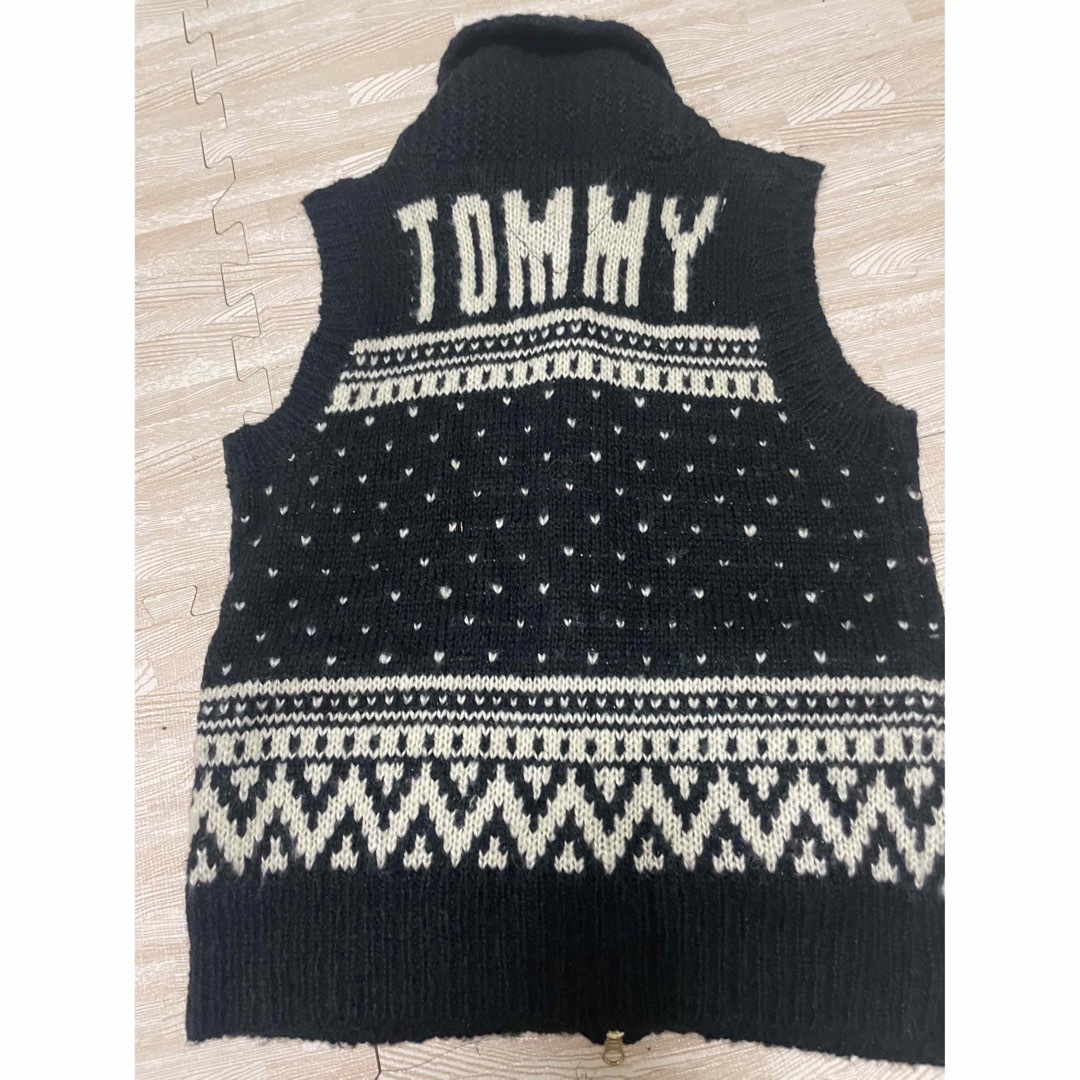 TOMMY HILFIGER(トミーヒルフィガー)のTOMY トミー　トミーヒルフィガー　ベスト　セーター　上着　 レディースのトップス(ニット/セーター)の商品写真