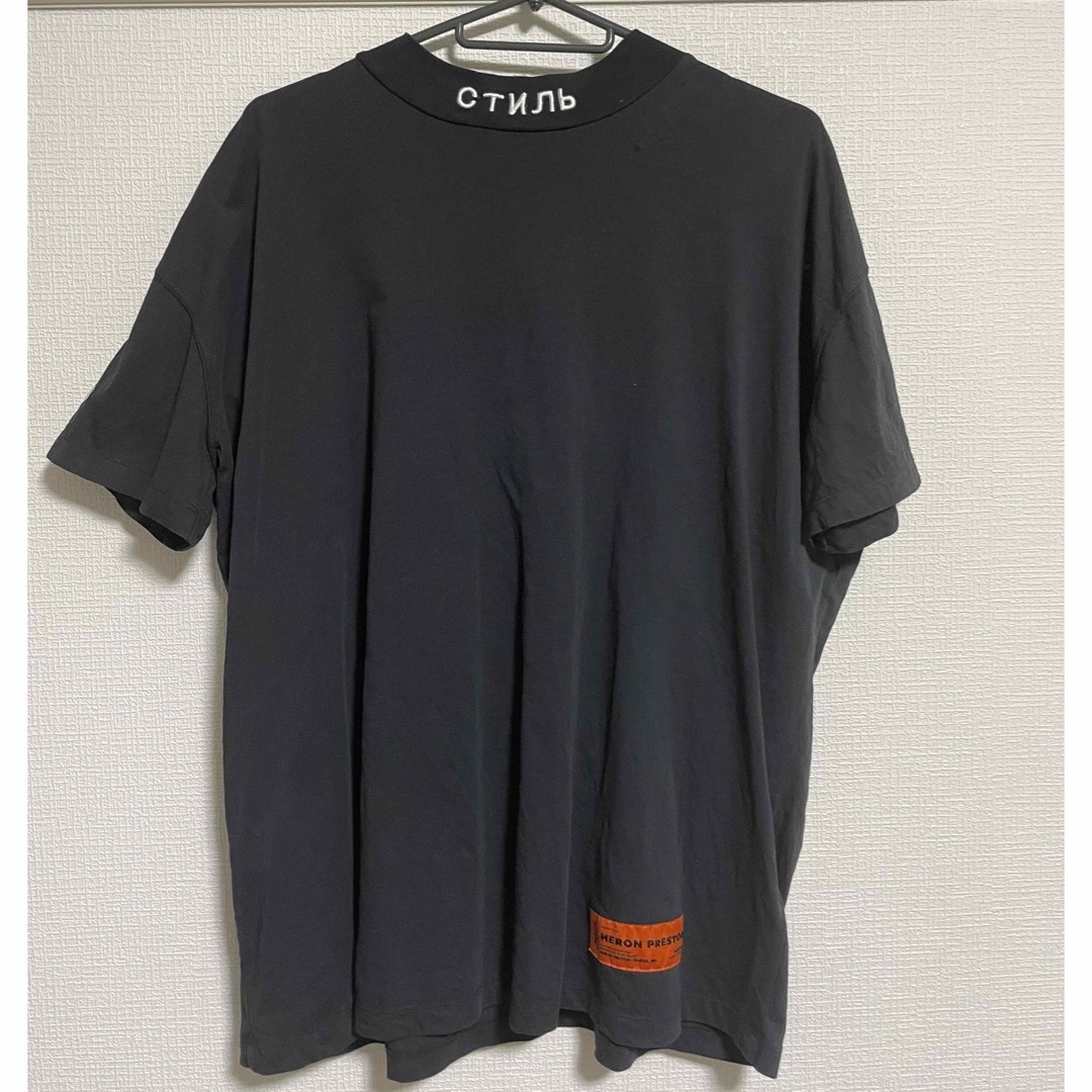 Heron Preston ヘロンプレストン　ハーフネックTシャツ