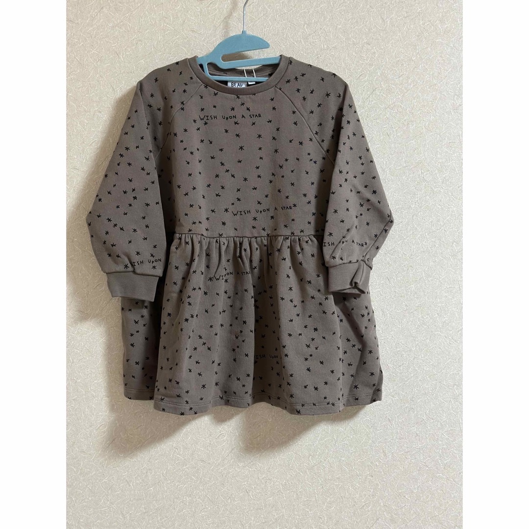 Beau Loves 2-3y アスタリスク柄　トレーナーワンピース キッズ/ベビー/マタニティのキッズ服女の子用(90cm~)(ワンピース)の商品写真