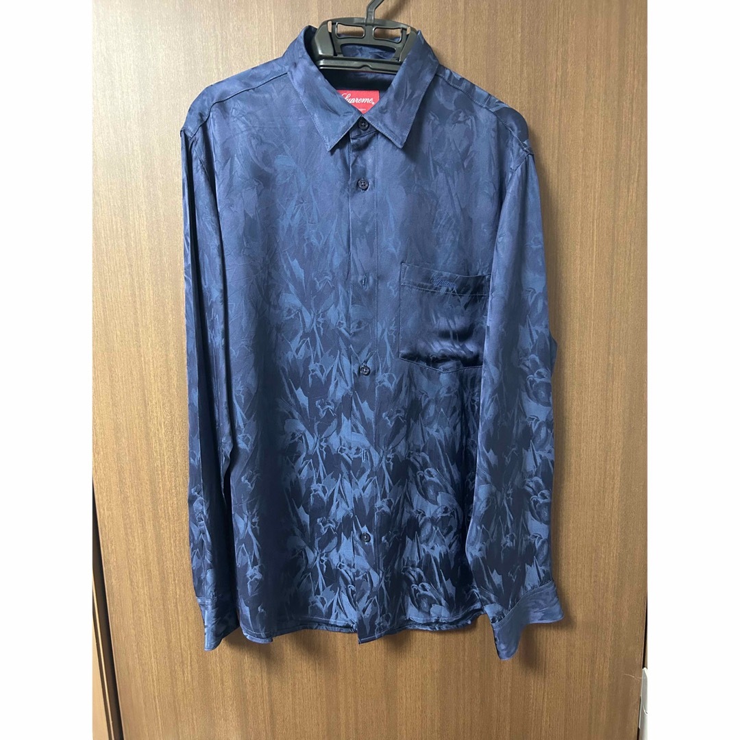 Supreme(シュプリーム)のSupremeシャツ Iridescent Shirt 花柄　フラワー柄 メンズのトップス(シャツ)の商品写真