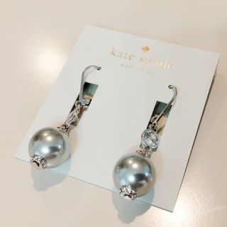 ケイトスペードニューヨーク(kate spade new york)の最終価格！海外限定！新品　ケイトスペード　パール　シルバー　ピアス(ピアス)