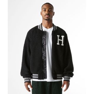 あいみょん着用　HUF farewell fleece jacket