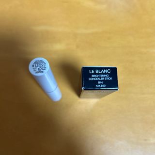 CHANEL BLANC ESSENTIAL スポッツ コンシーラー - ベースメイク