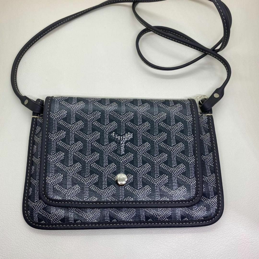 セール【新品・未使用】GOYARD ゴヤール　プリュメポーチウォレット　グレー