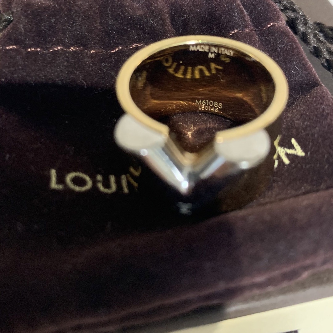 LOUIS VUITTON エセンシャルV リング アクセサリー LOUIS VUITTON エセンシャルV リング アクセサリー