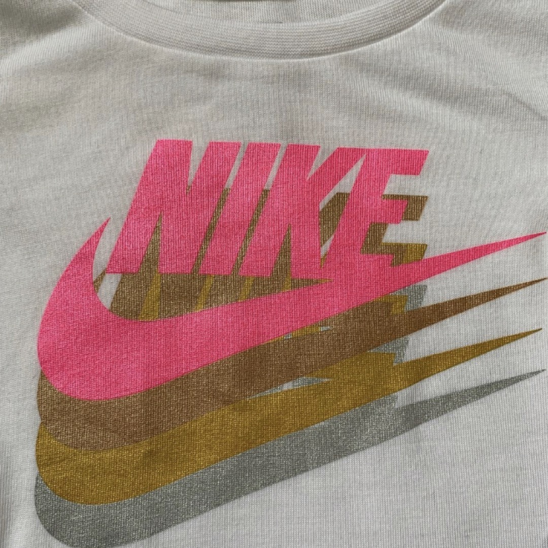 NIKE(ナイキ)のNIKE ナイキ　長袖 Tシャツ　ロングTシャツ　キッズ　100 キッズ/ベビー/マタニティのキッズ服女の子用(90cm~)(Tシャツ/カットソー)の商品写真