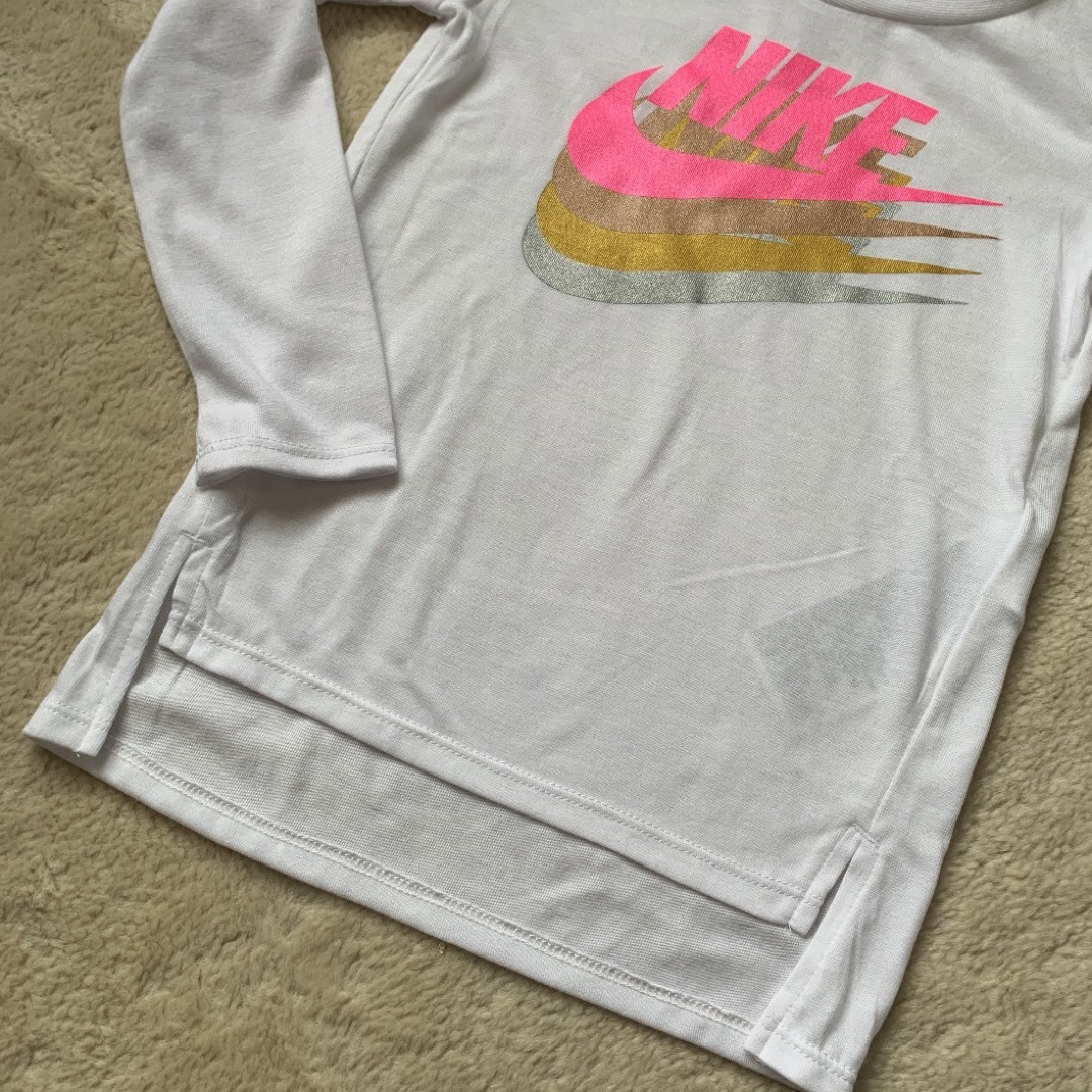 NIKE(ナイキ)のNIKE ナイキ　長袖 Tシャツ　ロングTシャツ　キッズ　100 キッズ/ベビー/マタニティのキッズ服女の子用(90cm~)(Tシャツ/カットソー)の商品写真