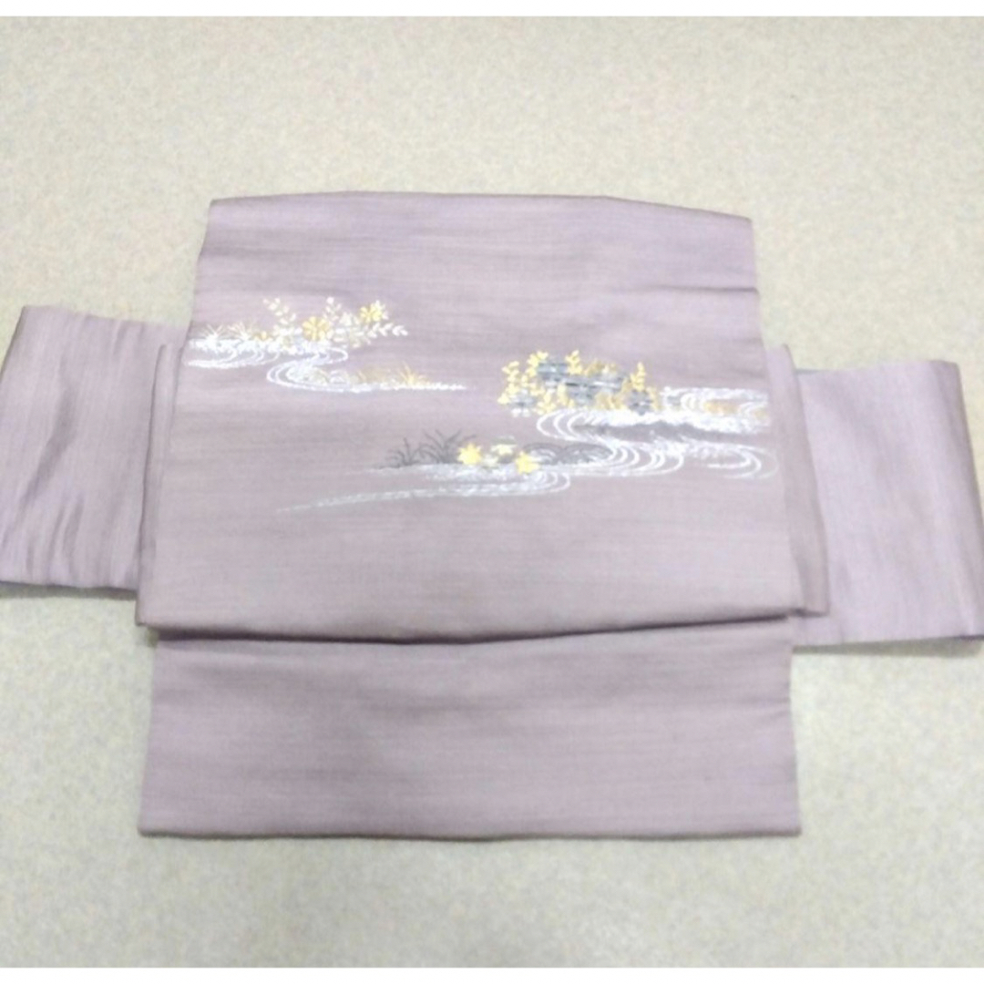 簡単 お太鼓結び 名古屋帯？ パープル 薄紫 着物 帯 上品 作り帯 レディースの水着/浴衣(帯)の商品写真