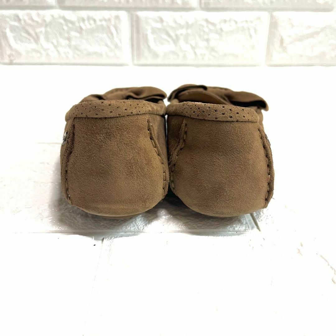 UGG(アグ)の【美品】UGG モカシン リボン フラットシューズ ローファー レディースの靴/シューズ(スリッポン/モカシン)の商品写真