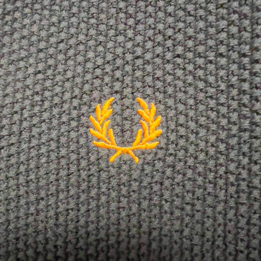 FRED PERRY(フレッドペリー)の【美品】FRED PERRY フレッドペリー ニットベスト ユニセックス 紺色 レディースのトップス(ニット/セーター)の商品写真