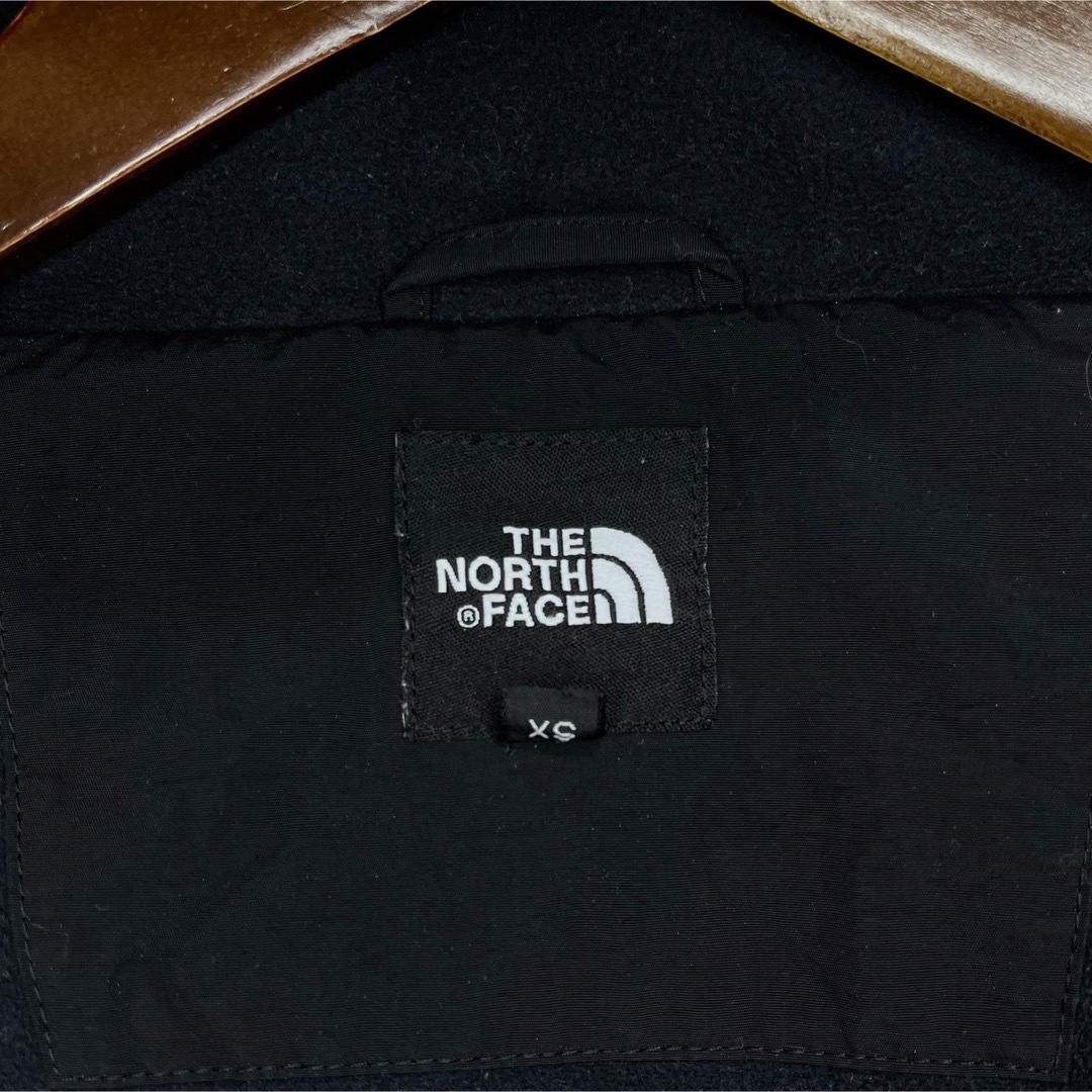 THE NORTH FACE(ザノースフェイス)の人気 ノースフェイス マウンテンパーカー 裏地フリース素材 メンズXS ブラック メンズのジャケット/アウター(マウンテンパーカー)の商品写真