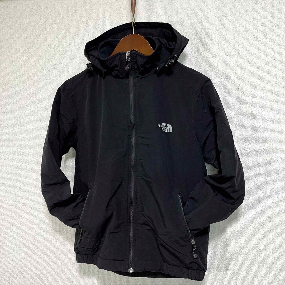 THE NORTH FACE(ザノースフェイス)の人気 ノースフェイス マウンテンパーカー 裏地フリース素材 メンズXS ブラック メンズのジャケット/アウター(マウンテンパーカー)の商品写真