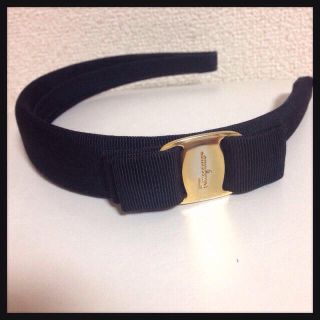 フェラガモ(Ferragamo)の即売大人気▼フェラガモカチューシャ(カチューシャ)