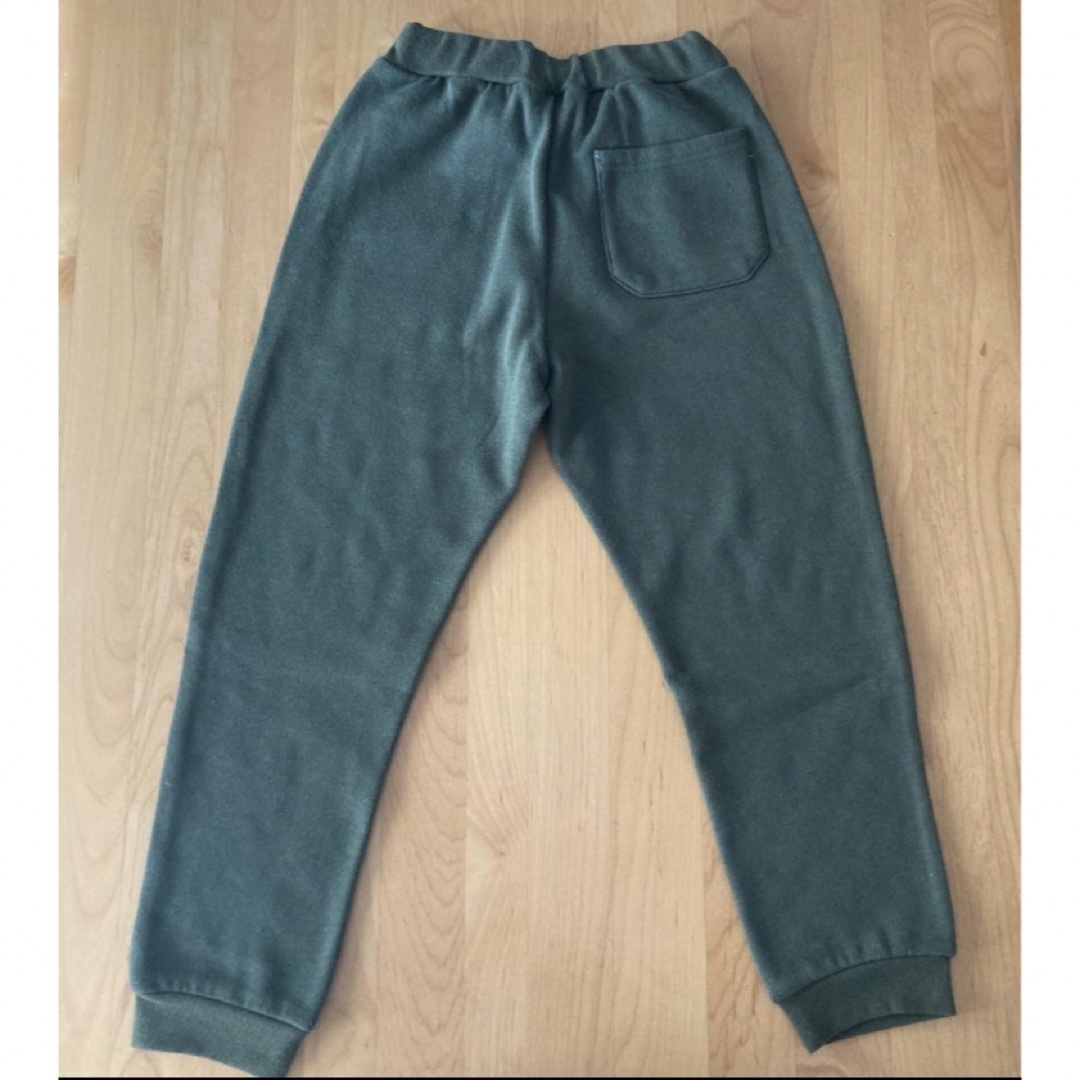 男の子　ズボン　スウェットパンツ　130  2点セット キッズ/ベビー/マタニティのキッズ服男の子用(90cm~)(パンツ/スパッツ)の商品写真