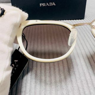 PRADA - 【新品】PRADA プラダ サングラス CAT eye キャットアイ