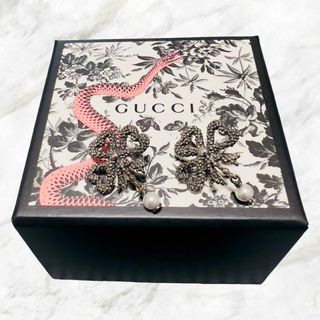 グッチ(Gucci)の【新品】GUCCI グッチ リボン クローバー モチーフ ドロップピアス(ピアス)