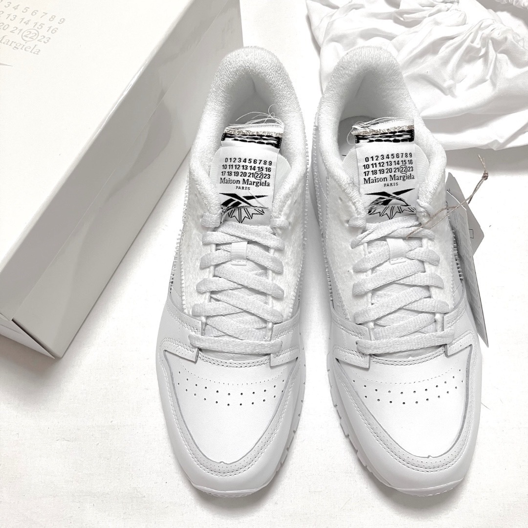 Reebok Maison Margiela コラボ スニーカー ホワイト Maison Margiela＞Reebokコラボレーションスニーカー22AW最新作