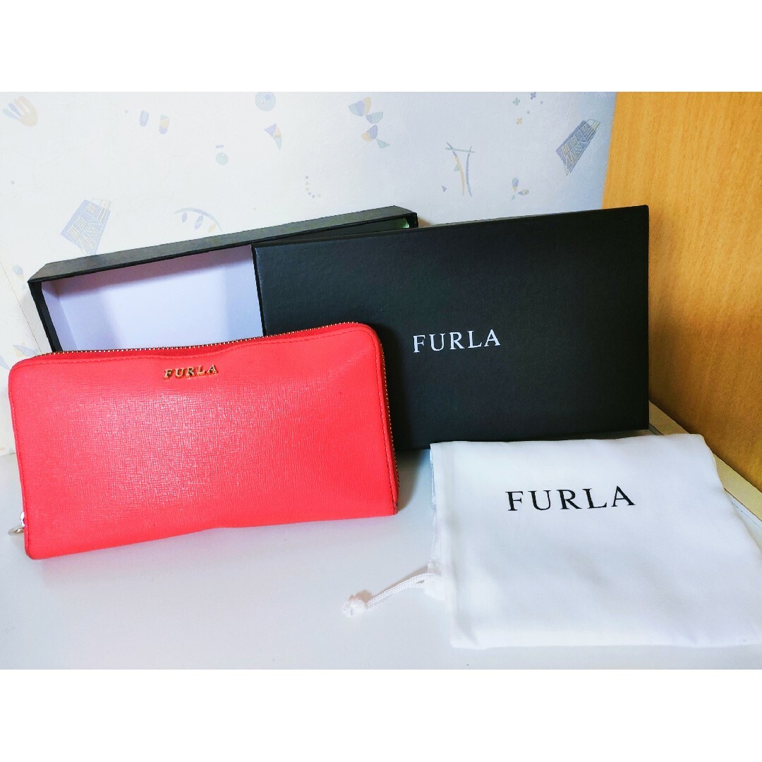 新品同様‼️ フルラ FURLA バビロン 財布 長財布 ラウンドファスナー