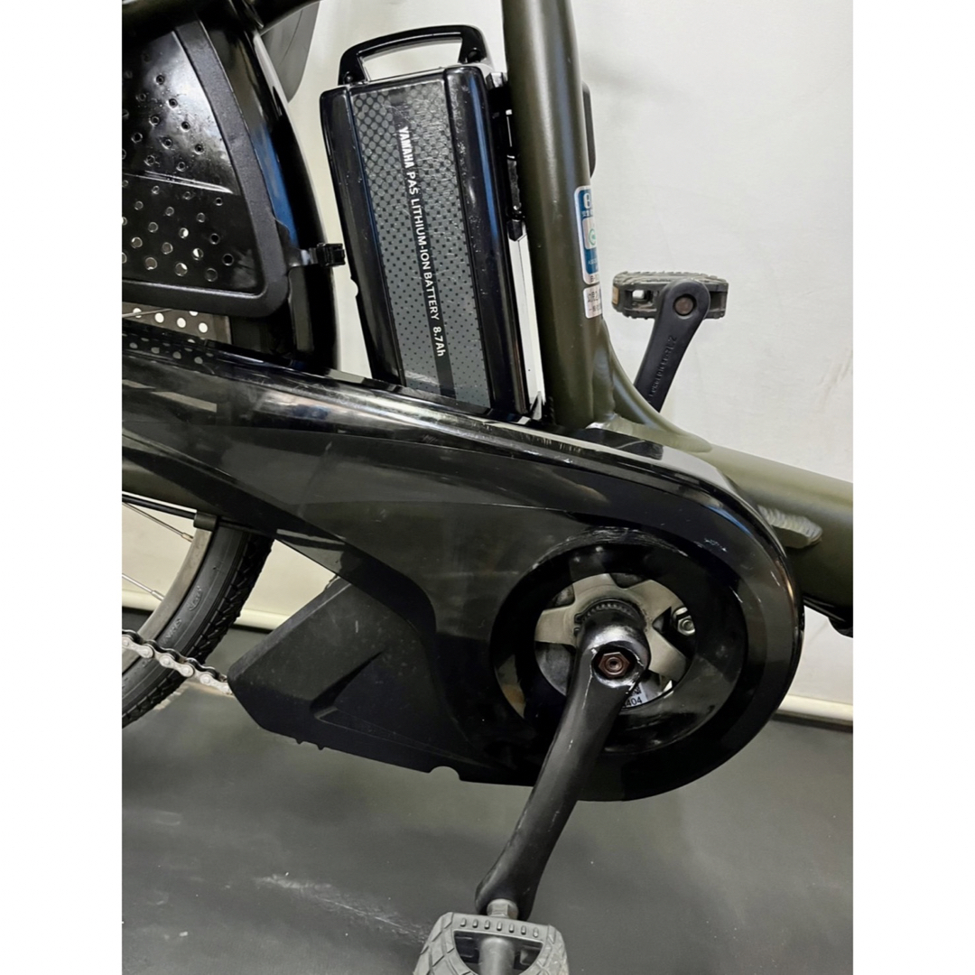 電動自転車 ヤマハ パスキッス 26インチ 8.7ah パワフル カーキ色の