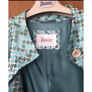 【未使用】HERNO ノーカラージャケット ジップブルゾン ホワイト 42