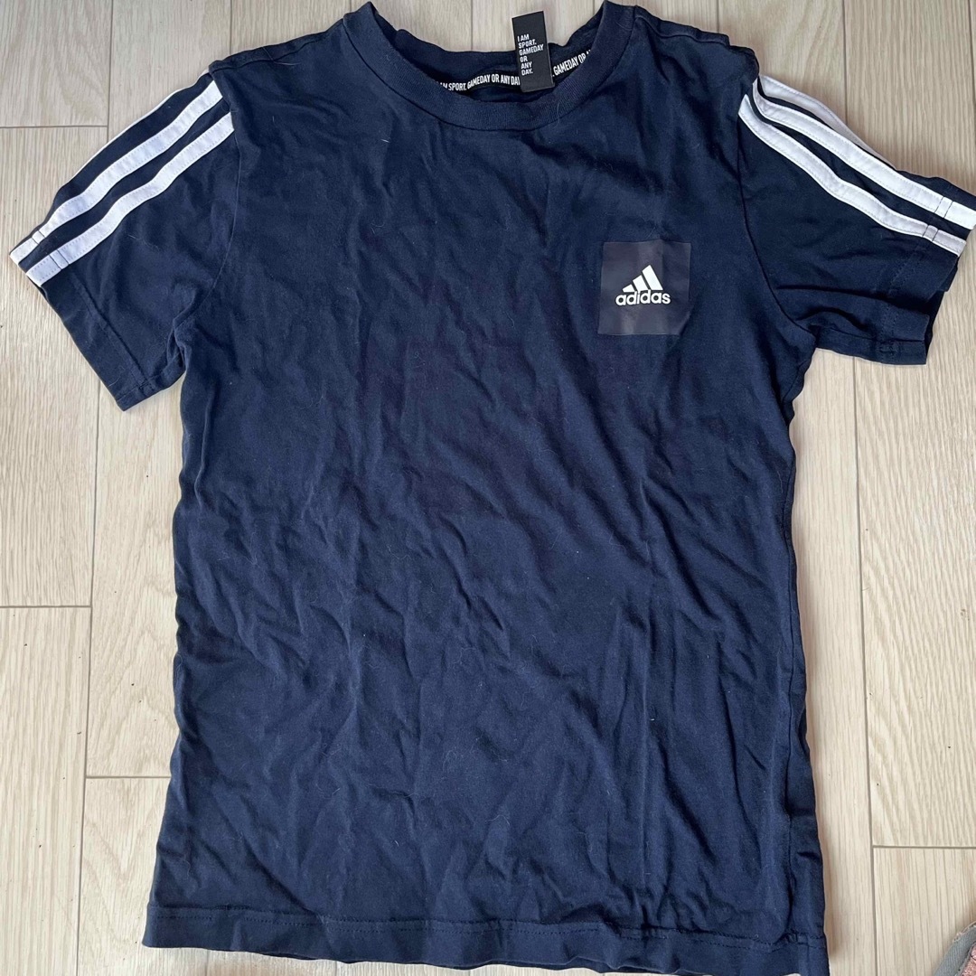 adidas(アディダス)のadidasティシャツ150 キッズ/ベビー/マタニティのキッズ服男の子用(90cm~)(Tシャツ/カットソー)の商品写真