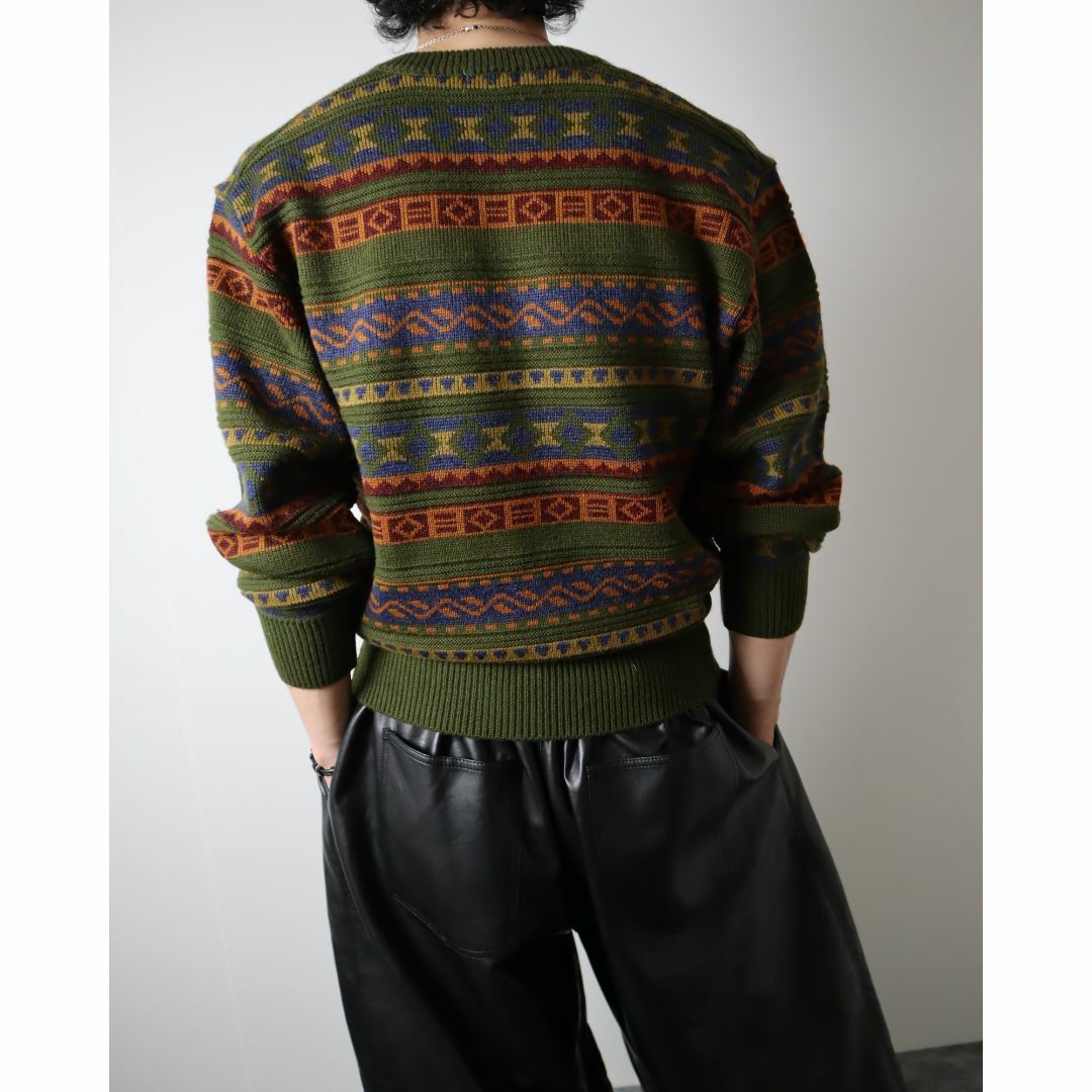 【vintage】レトロ デザイン 総柄 Ｖネック ウール ニット セーター 緑