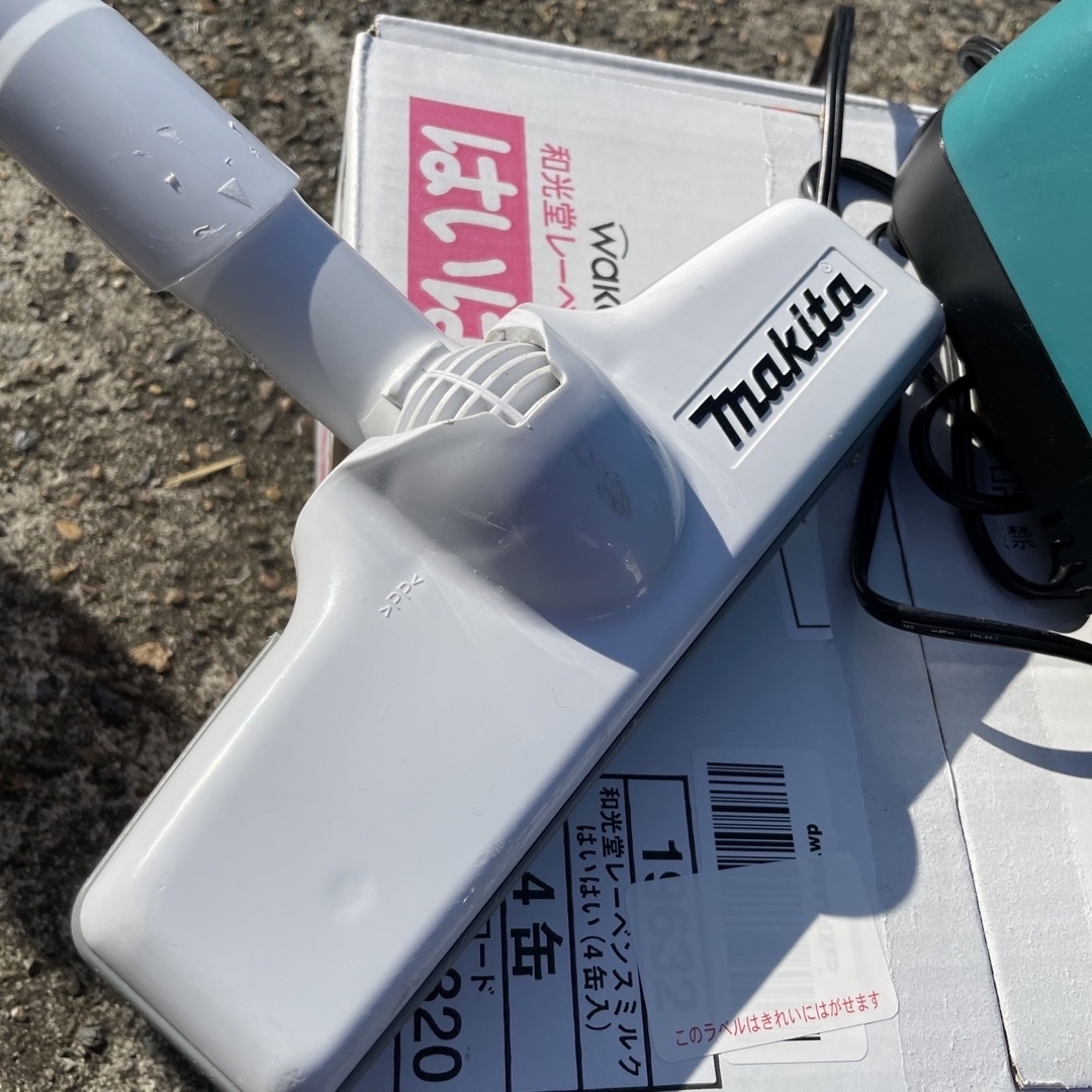 Makita(マキタ)のmakita 充電式クリーナー スマホ/家電/カメラの生活家電(掃除機)の商品写真