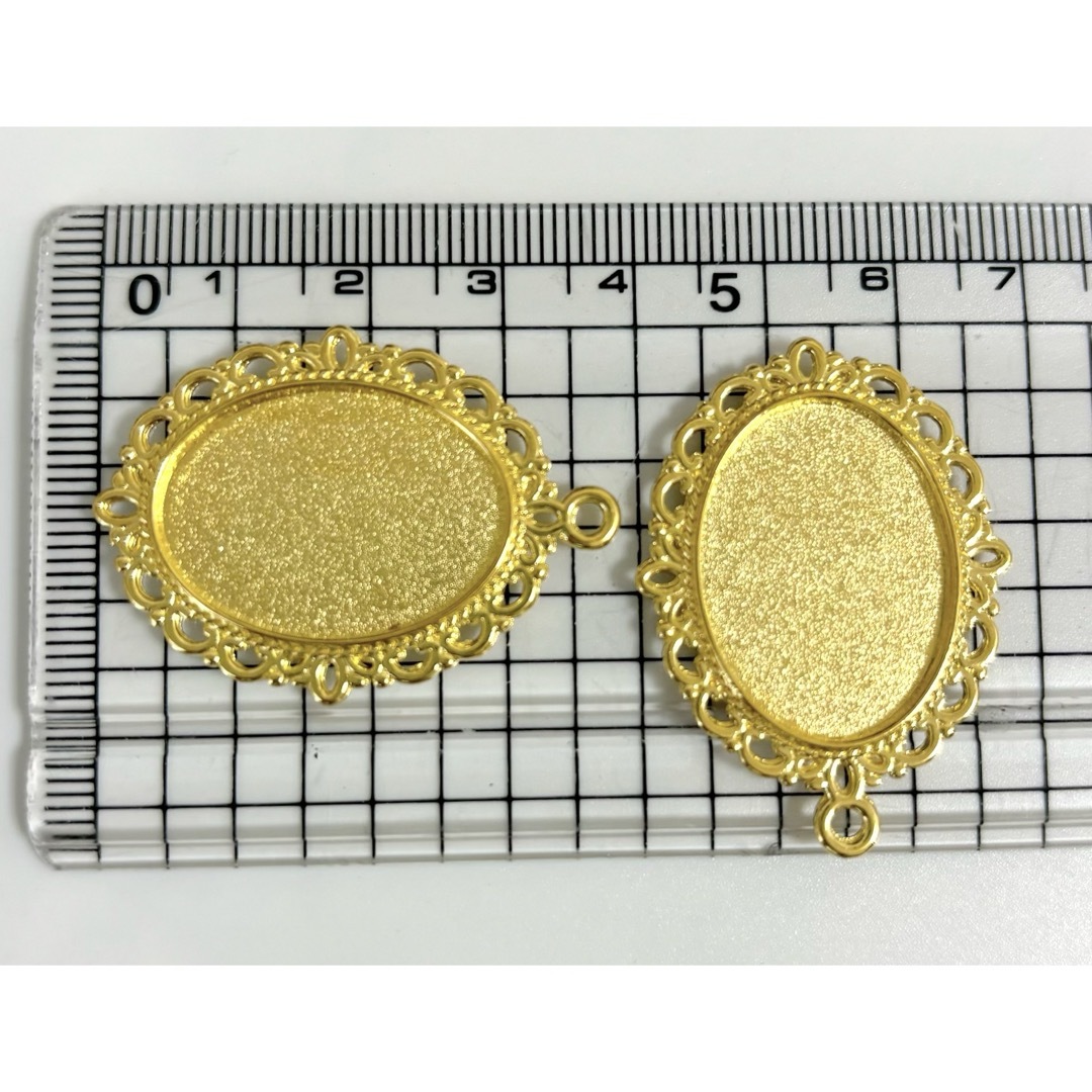 ミール皿　ゴールドカラー　６Peace ハンドメイドの素材/材料(各種パーツ)の商品写真