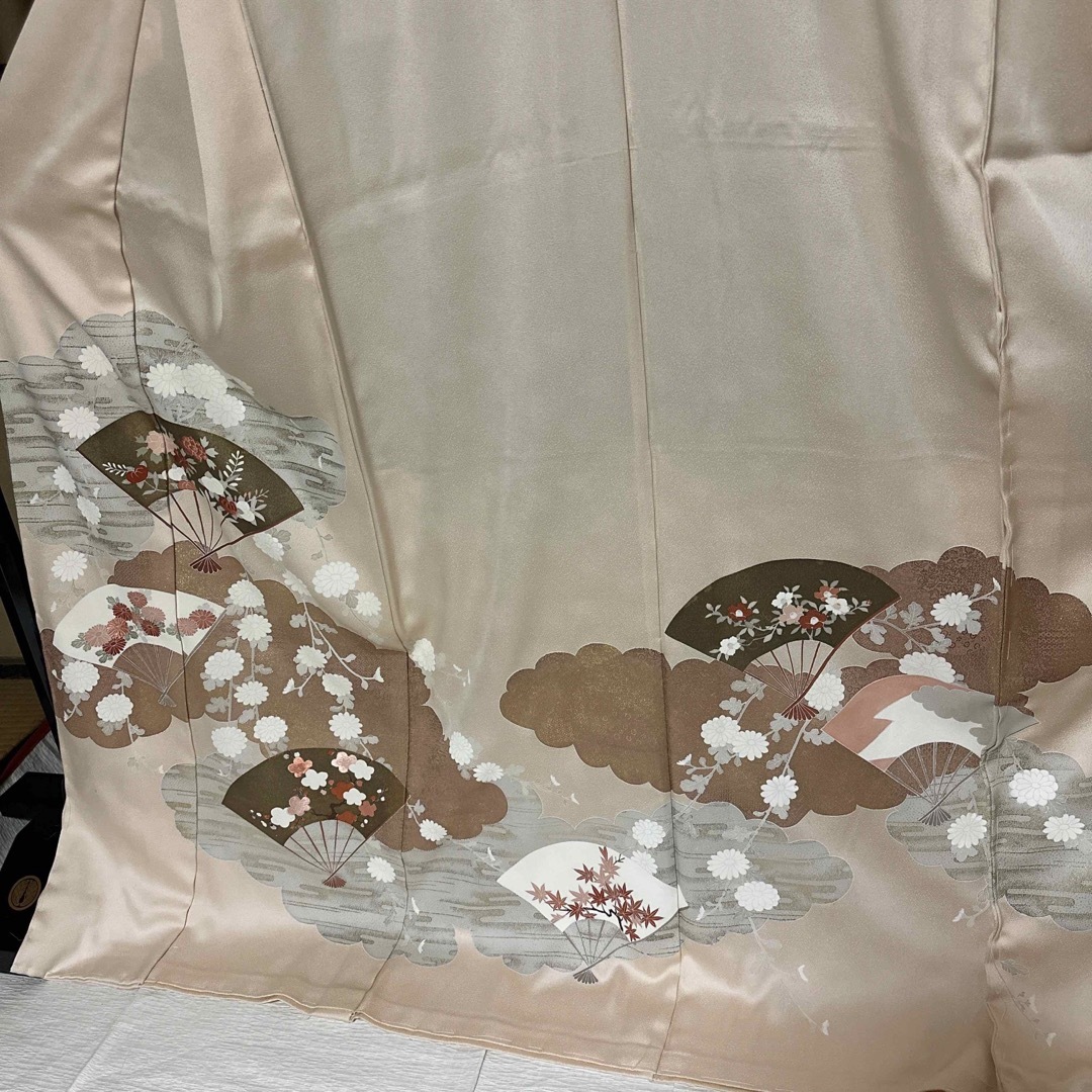 色留袖　正絹　未仕立て レディースの水着/浴衣(着物)の商品写真