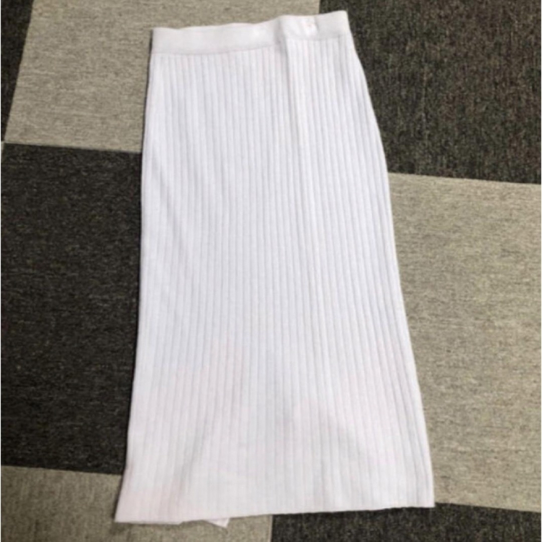 YVON(イヴォン)のロングスカート　プリーツスカート　毛100% レディースのスカート(ロングスカート)の商品写真