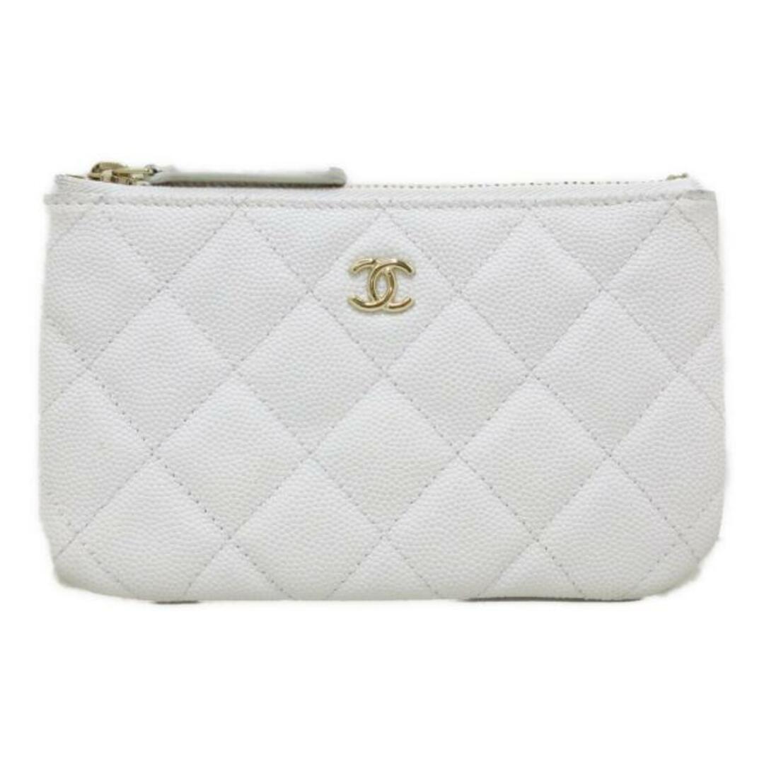 CHANEL(シャネル) ポーチ マトラッセ 白