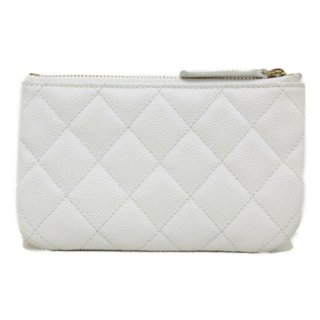 CHANEL - CHANEL(シャネル) ポーチ マトラッセ 白の通販 by ブラン