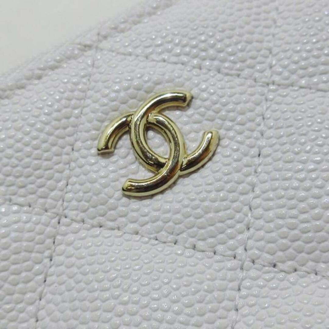 CHANEL(シャネル) ポーチ マトラッセ 白