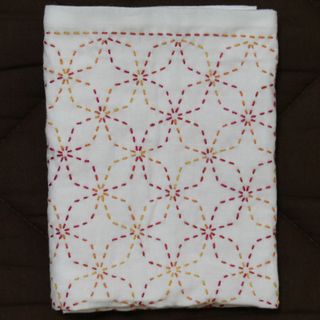 刺し子完成品　♡角七宝♡　～ぼかしカラー　暖色～(キッチン小物)