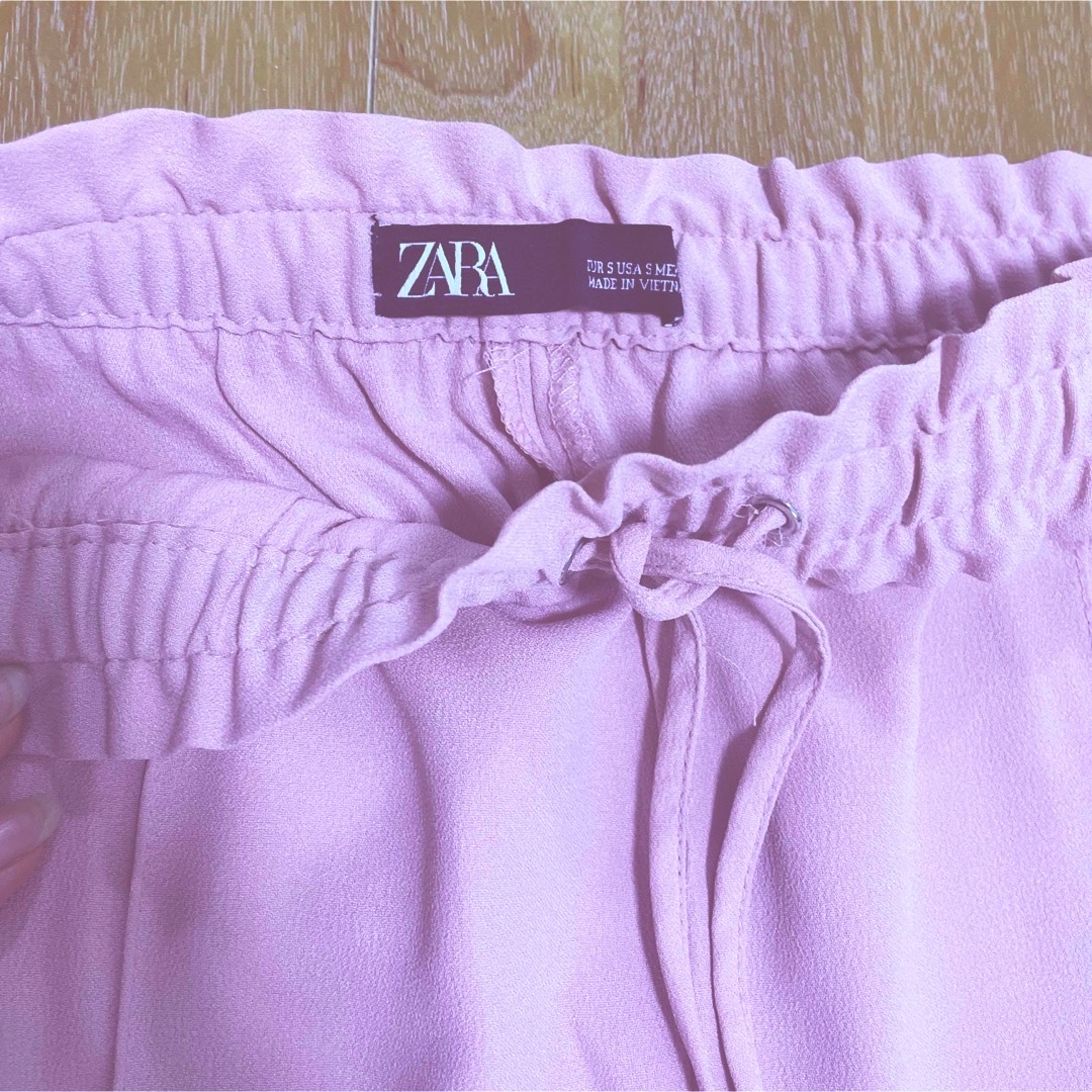 ZARA(ザラ)の【ZARA】ピンク　パンツ　レディス　ウエストゴム レディースのパンツ(カジュアルパンツ)の商品写真