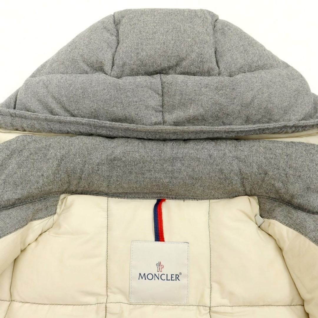 MONCLER(モンクレール)の【中古】モンクレール MONCLER CEZANNE ウール ダウンジャケット ライトグレー【サイズ2】【メンズ】 メンズのジャケット/アウター(ダウンジャケット)の商品写真