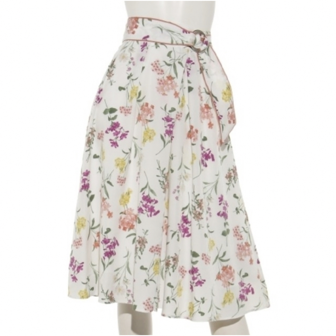 新品未着用♡ Apuweiser-riche ミックスフラワータックスカート