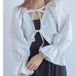 ダブルクローゼット(w closet)のw closet ダブルクローゼット　リボン　カーディガン(カーディガン)