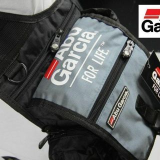 アブガルシア(AbuGarcia)の少数入荷！★【Abu Garcia】アブガルシア バッグ 黒×グレー(ロッド)