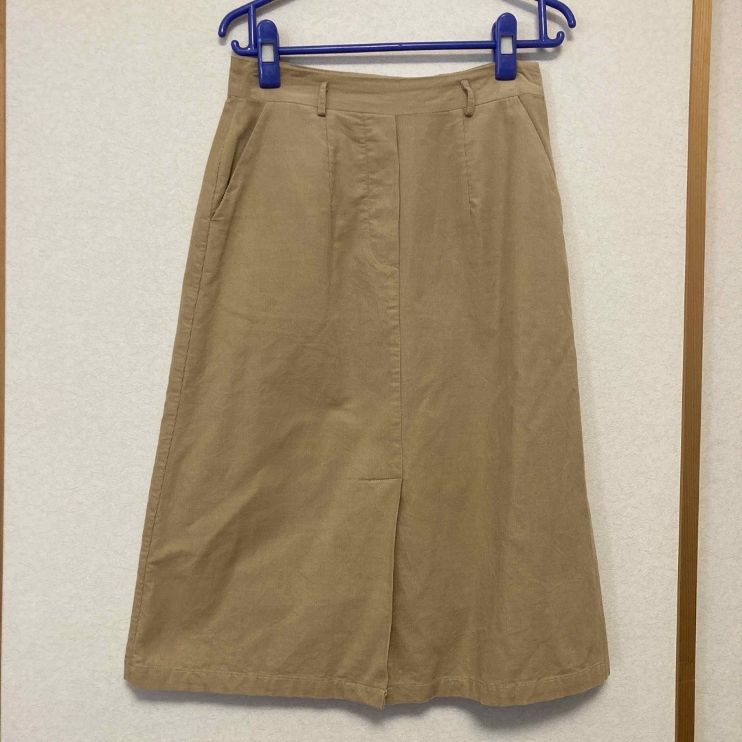 URBAN RESEARCH ITEMS(アーバンリサーチアイテムズ)のアーバンリサーチアイテムズ　コーデュロイスカート　台形 レディースのスカート(ひざ丈スカート)の商品写真