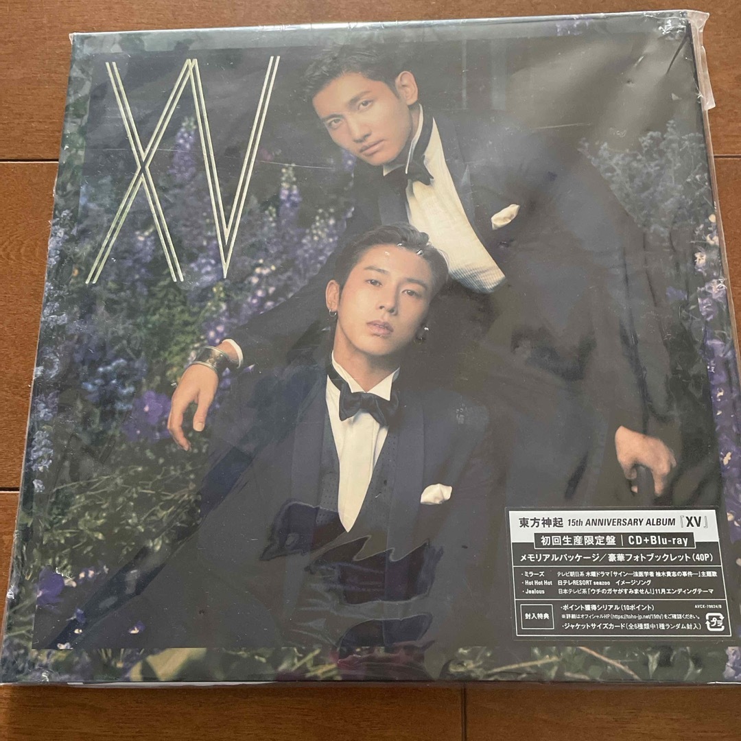 東方神起(トウホウシンキ)のXV＜初回生産限定盤/Blu-ray付＞ エンタメ/ホビーのCD(ポップス/ロック(邦楽))の商品写真