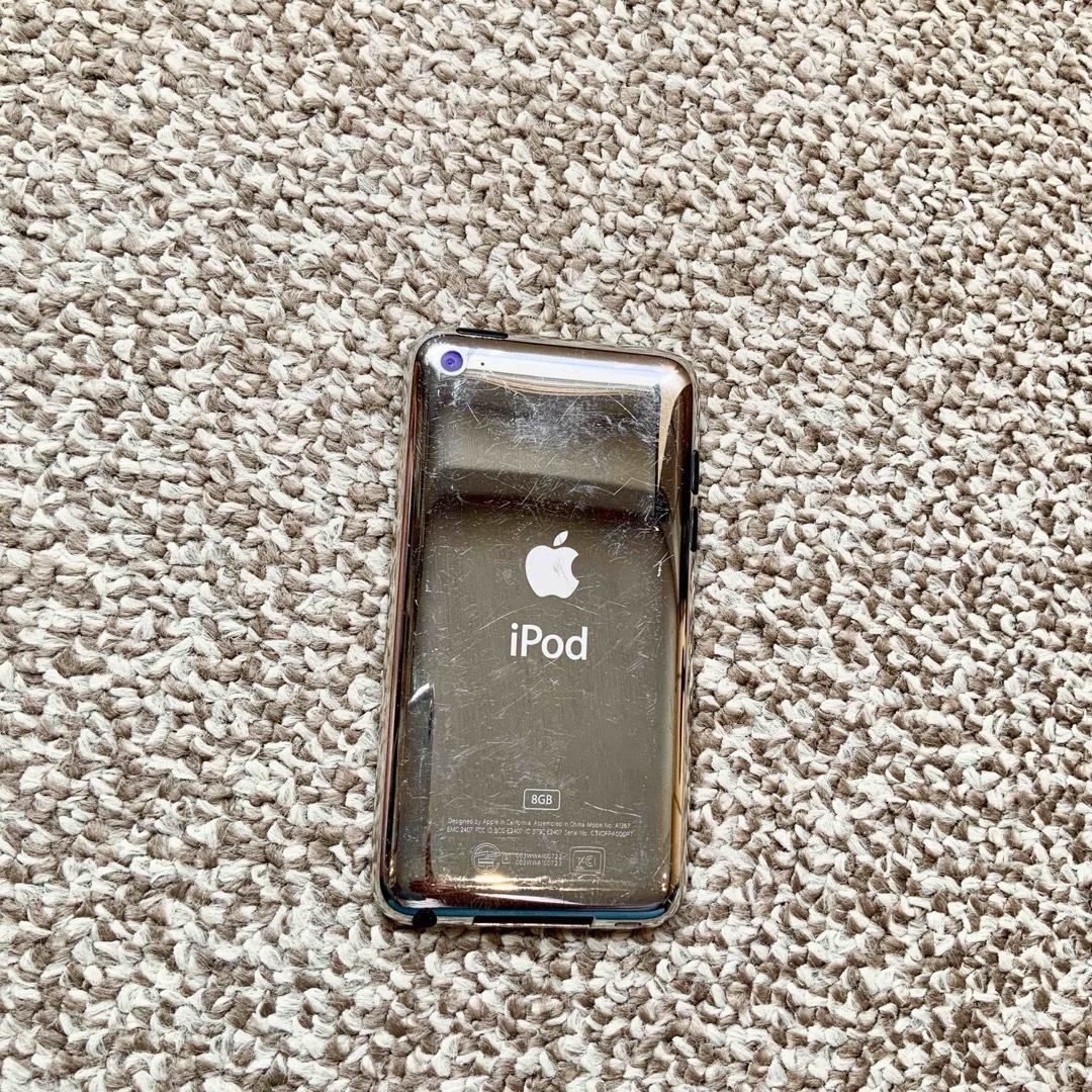 iPod touch(アイポッドタッチ)のiPod touch 第4世代 8GB Appleアップル アイポッド 本体 スマホ/家電/カメラのオーディオ機器(ポータブルプレーヤー)の商品写真